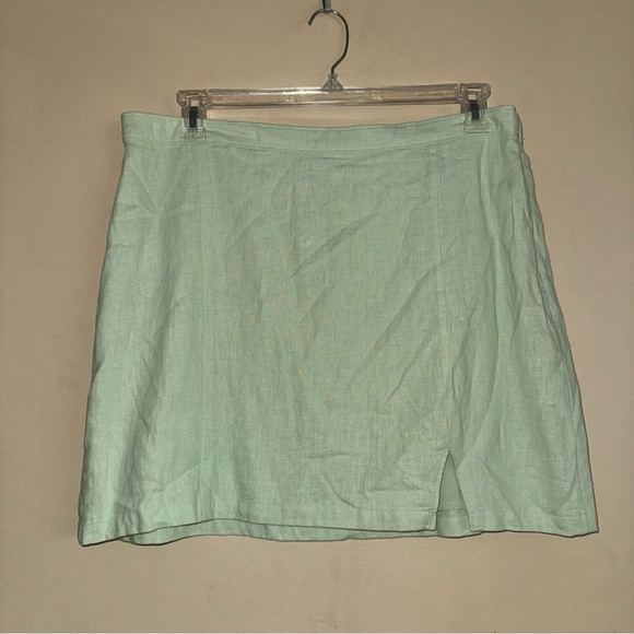 Abercrombie & Fitch Dresses & Skirts - Abercrombie & Fitch Mint Green Linen Blend Mini Skirt Size XL NWT!